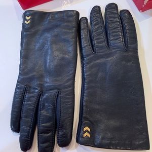 Isotoner leather gloves